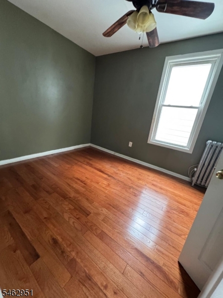 1083 Grove St Property Photo 2