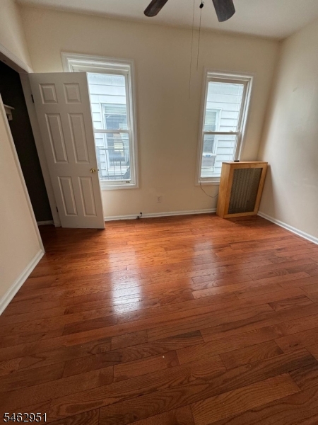 1083 Grove St Property Photo 7
