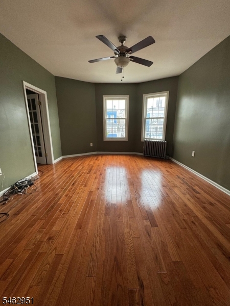 1083 Grove St Property Photo 11