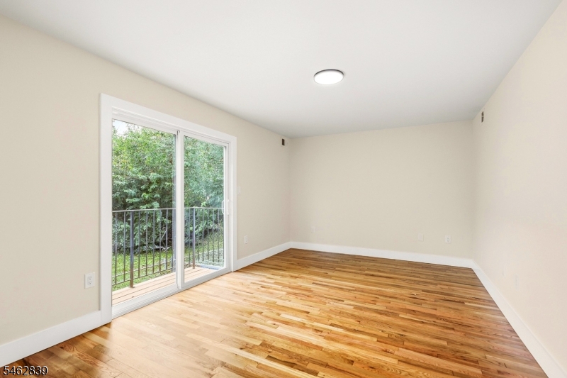 236 Avon Ave Property Photo 16