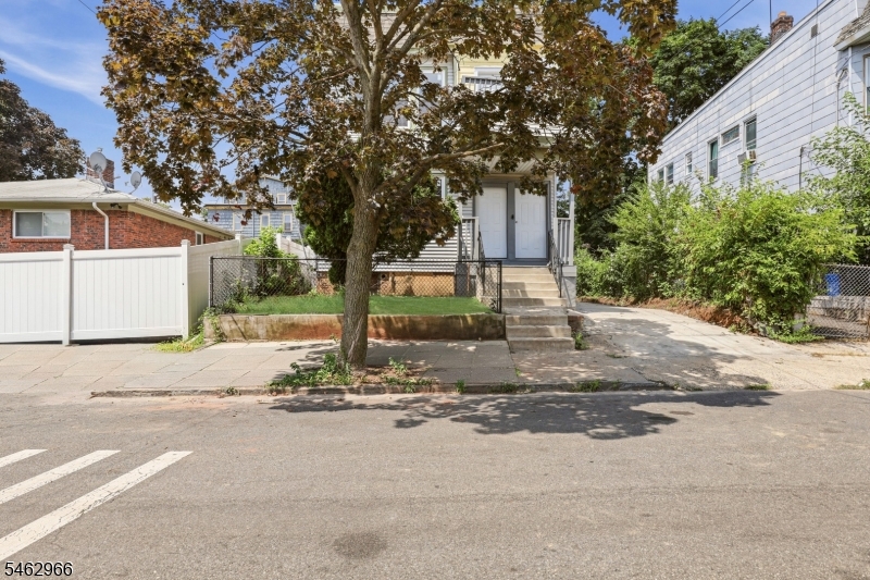 407 Chadwick Ave Property Photo 2