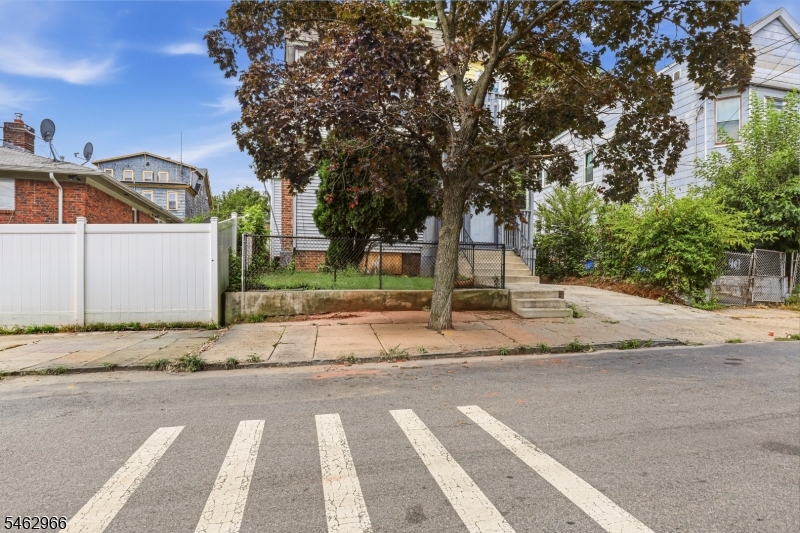 407 Chadwick Ave Property Photo 3