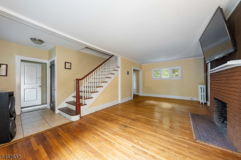 525 Page Ter Property Photo 3
