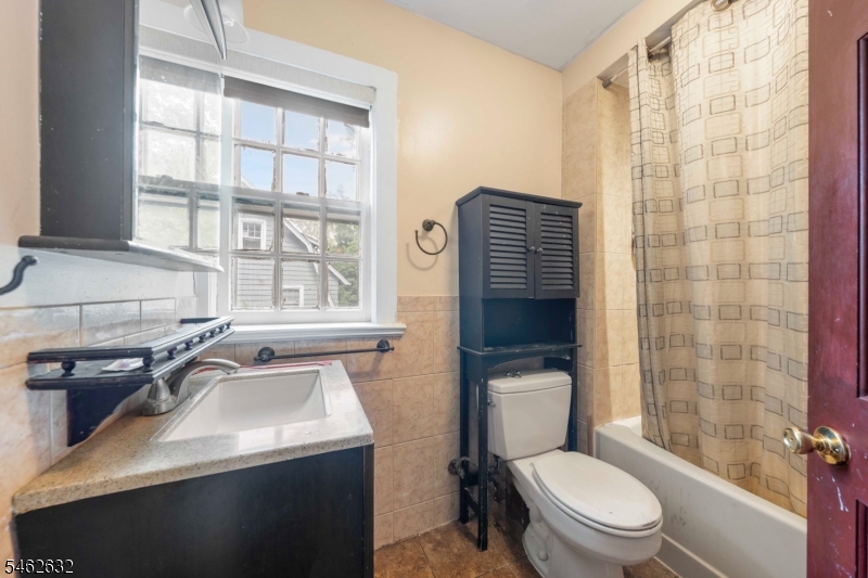 525 Page Ter Property Photo 10