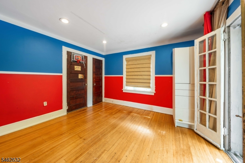 525 Page Ter Property Photo 11