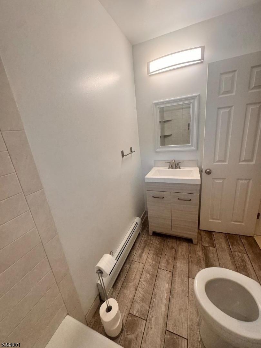 1118 Valley 2a Property Photo 6