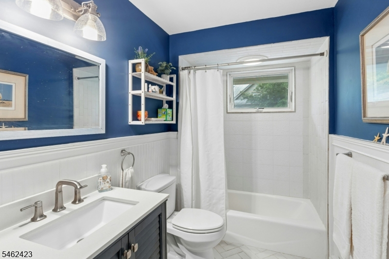 1103 Kensington Ave Property Photo 19