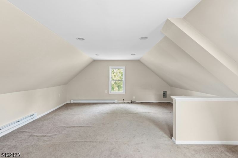 1103 Kensington Ave Property Photo 20