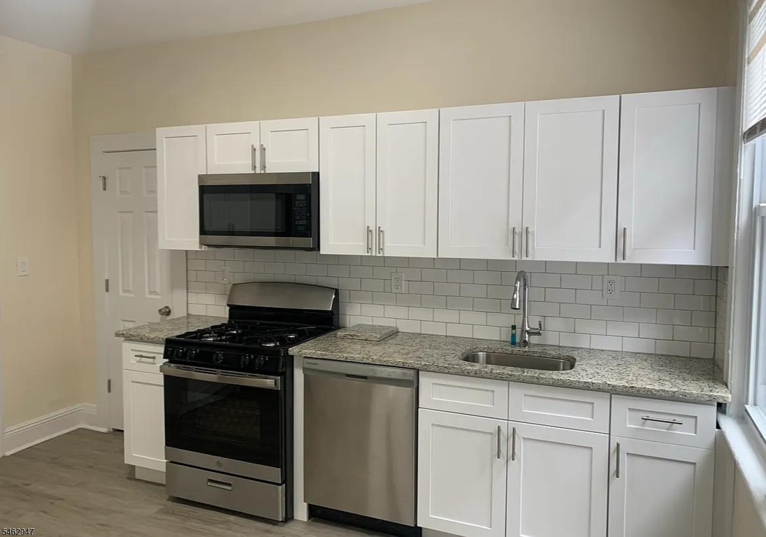 334 Bloomfield Ave 6 Property Photo 5