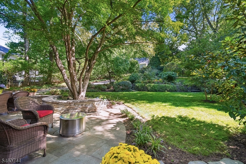 52 Division, 75 Valley View Property Photo 32