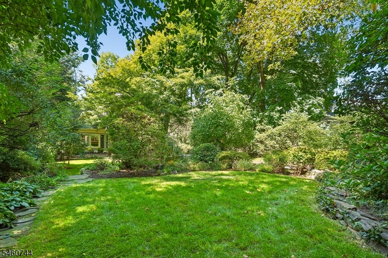 52 Division, 75 Valley View Property Photo 33