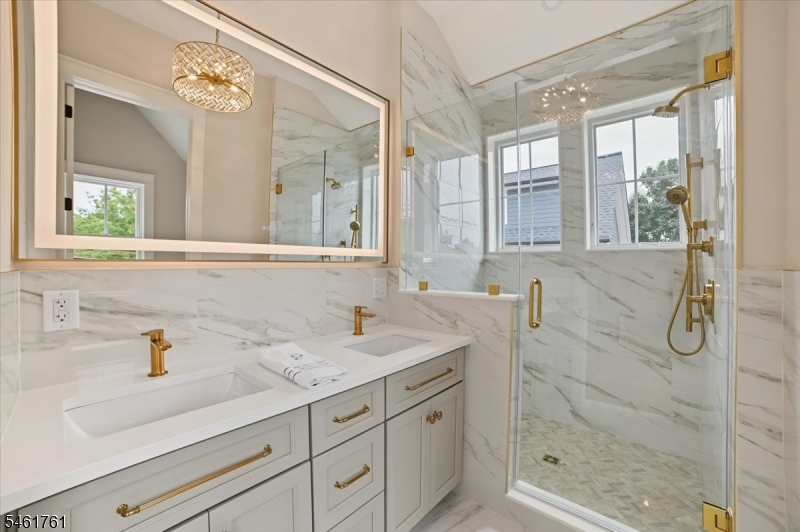 30 Peapack Rd Property Photo 15