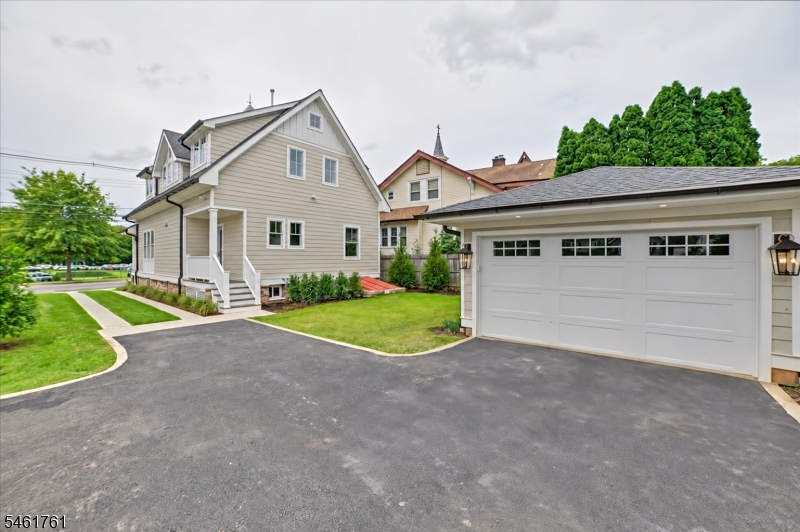 30 Peapack Rd Property Photo 22