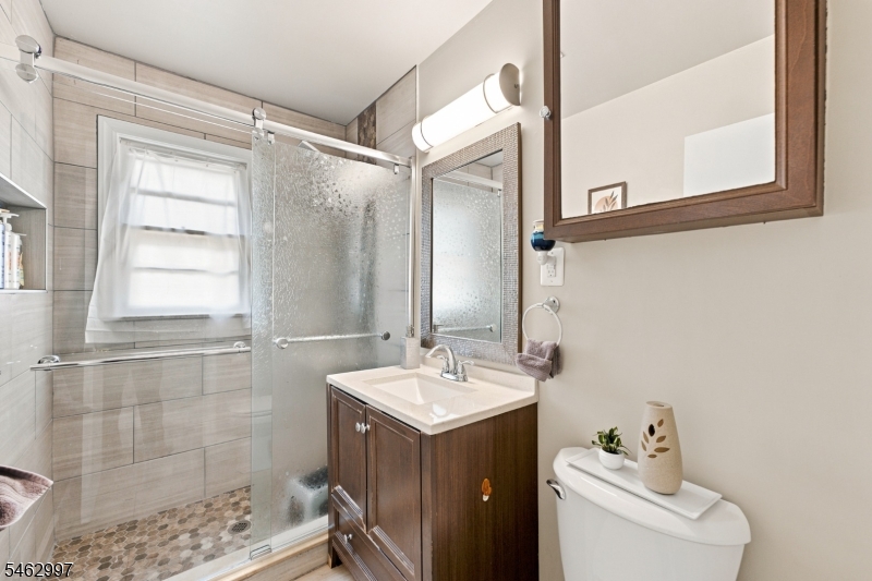 2697 Woodbridge Ave Property Photo 13
