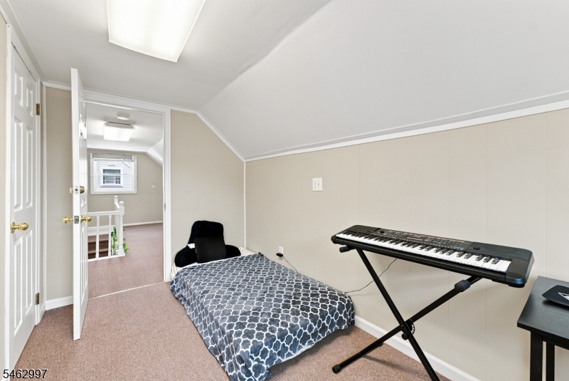 2697 Woodbridge Ave Property Photo 15