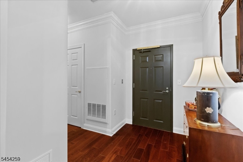 363 Victoria Drive 363 Property Photo 4