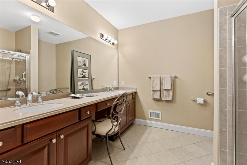 363 Victoria Drive 363 Property Photo 17