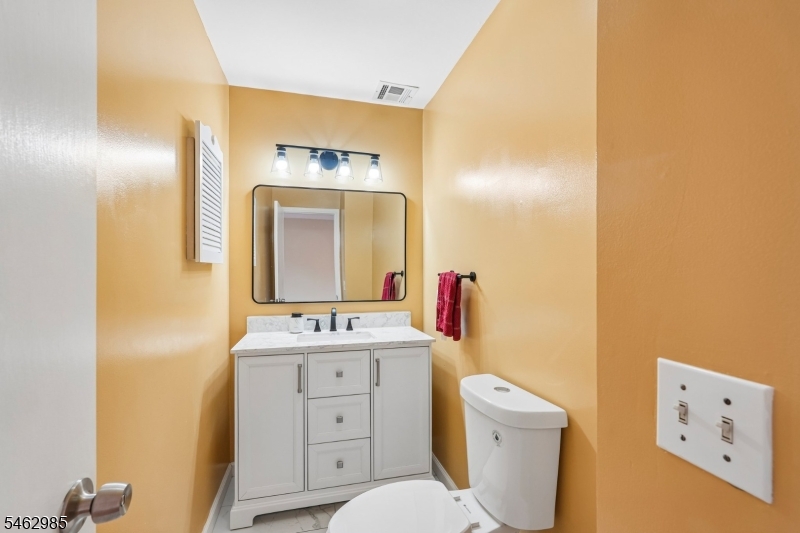 33 Aycrigg Ave Property Photo 21