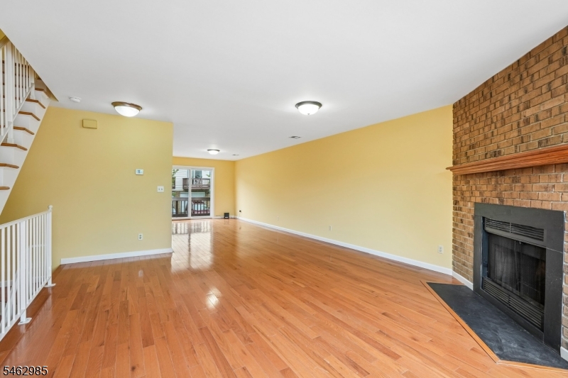 33 Aycrigg Ave Property Photo 31