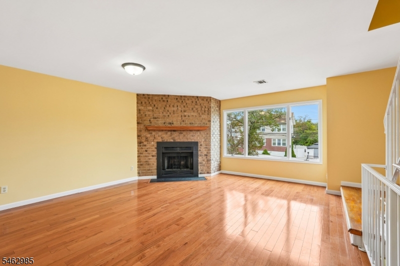 33 Aycrigg Ave Property Photo 32