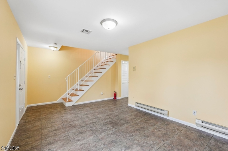33 Aycrigg Ave Property Photo 33
