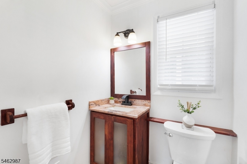 24 Fleetwood Dr Property Photo 14