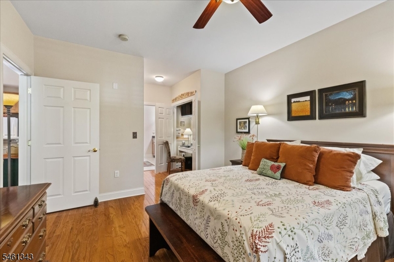 151 Victoria Dr 151 Property Photo 12