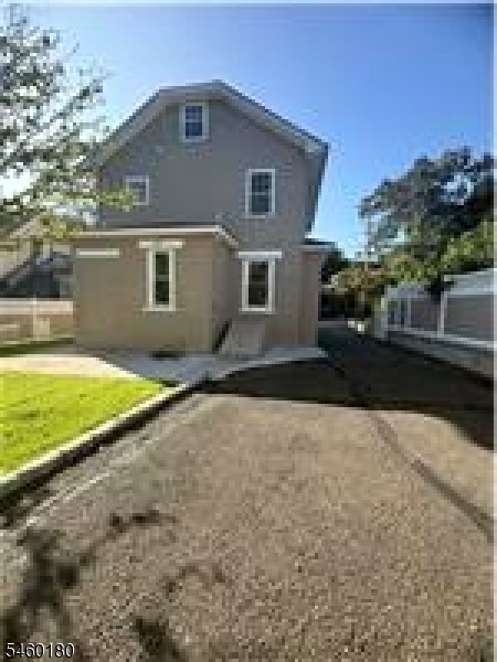 21 Harmon Pl Property Photo 28