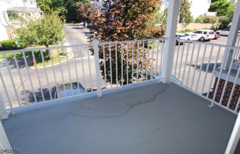 911 Hawley Ct Property Photo 18