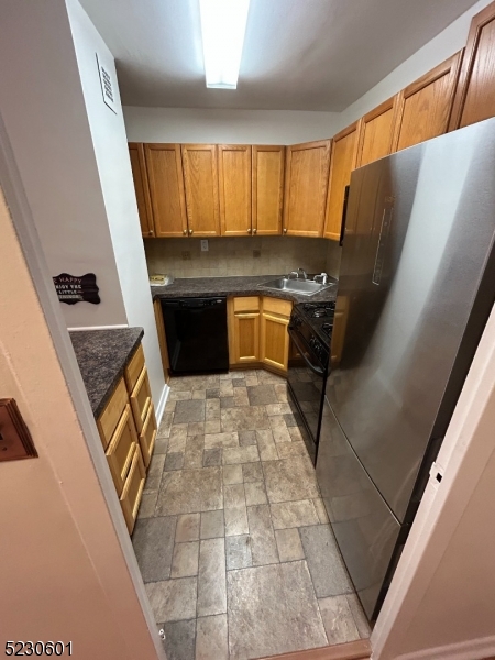 285 Aycrigg Ave 3d Property Photo 8
