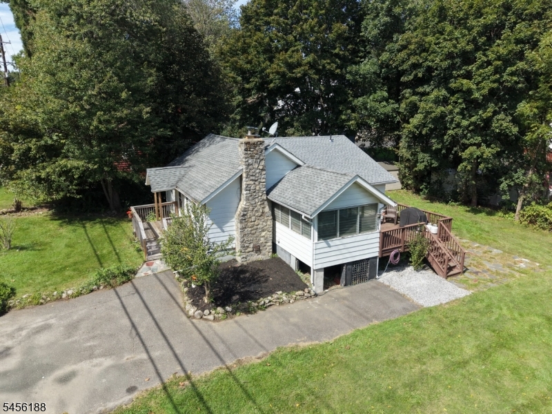 103 Breakneck Rd Property Photo 3