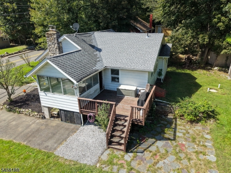103 Breakneck Rd Property Photo 4