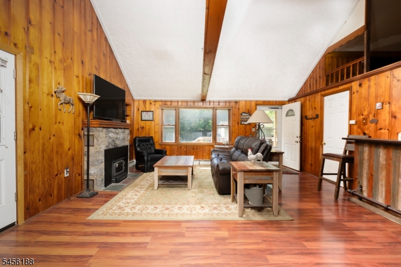 103 Breakneck Rd Property Photo 6