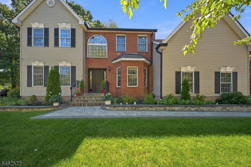 58 Fox Chase Ln Property Photo 1