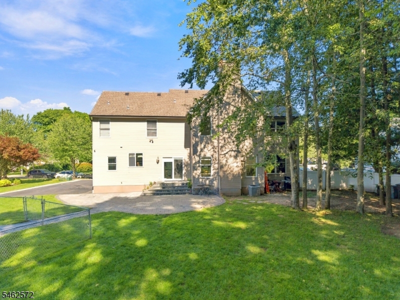 58 Fox Chase Ln Property Photo 9