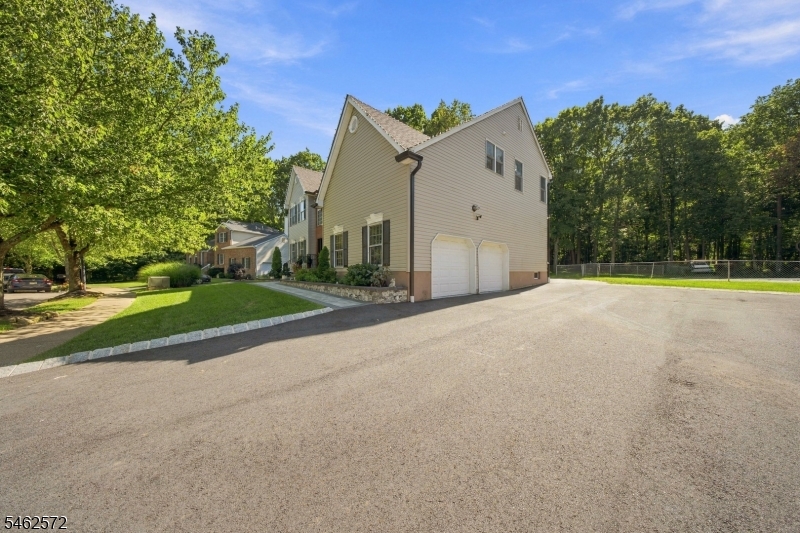 58 Fox Chase Ln Property Photo 47