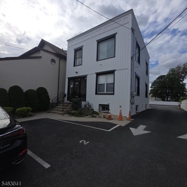 4054825 Property Photo 1