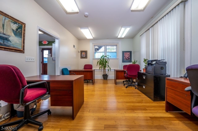 4054825 Property Photo 4