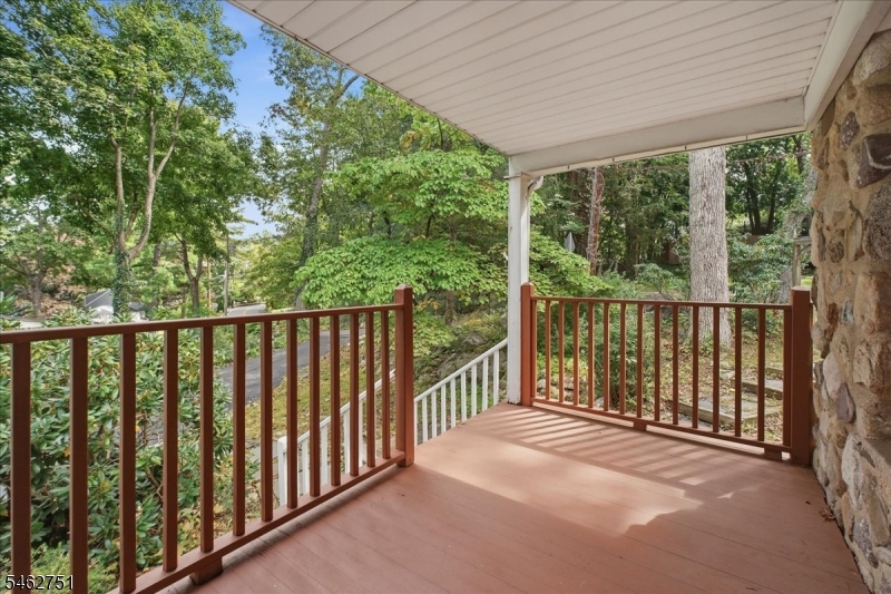 42 Fayson Lake Rd Property Photo 1