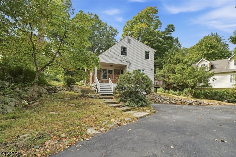 42 Fayson Lake Rd Property Photo 3