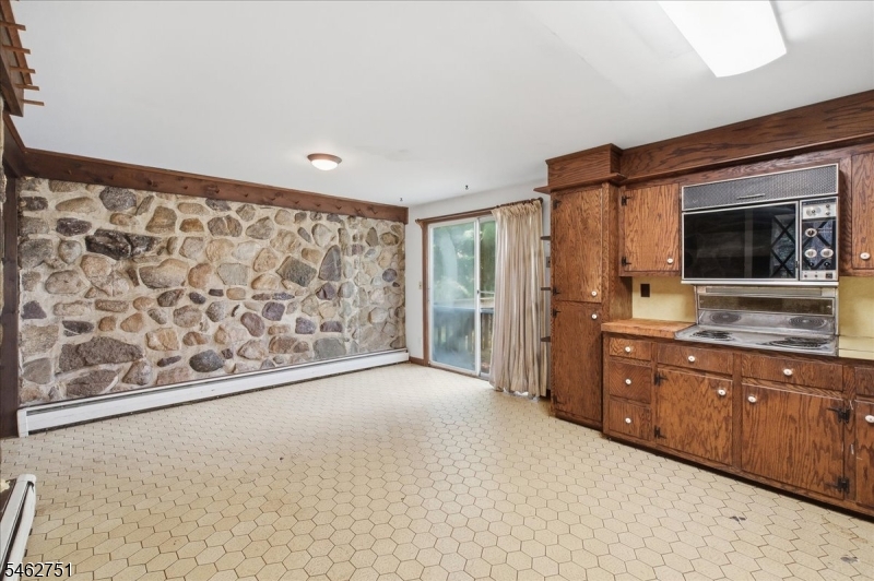 42 Fayson Lake Rd Property Photo 10