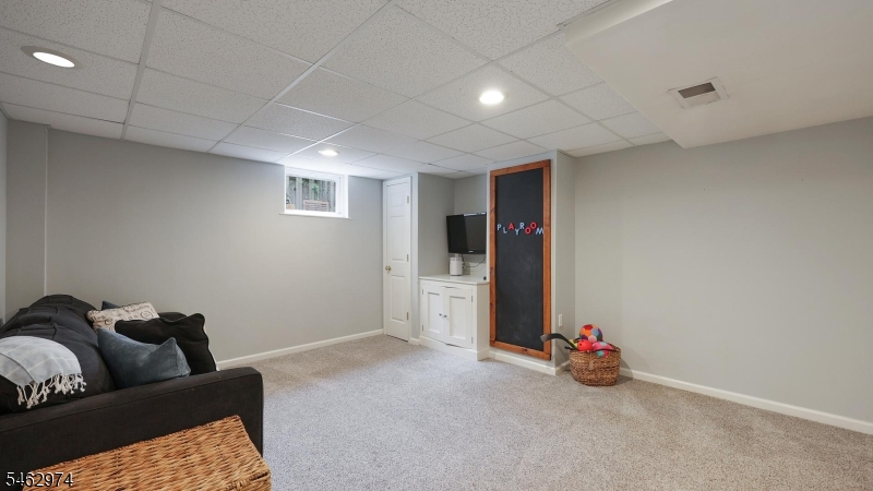 2292 Sunrise Ct Property Photo 29