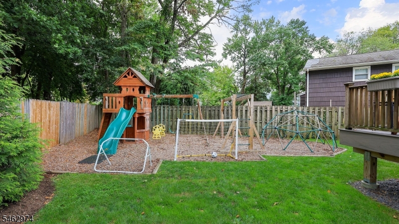 2292 Sunrise Ct Property Photo 34