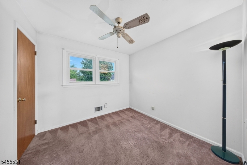 87 Lafayette St Property Photo 18