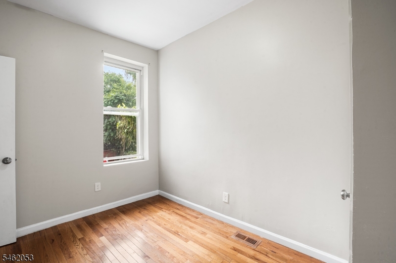 37 Emmet St 37 Property Photo 16