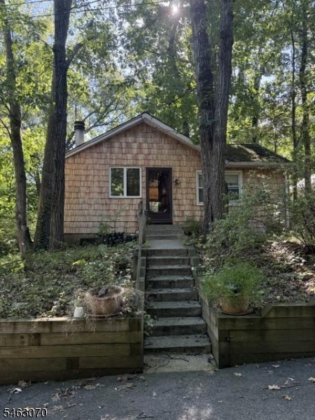 21 Gorge Dr Property Photo 1