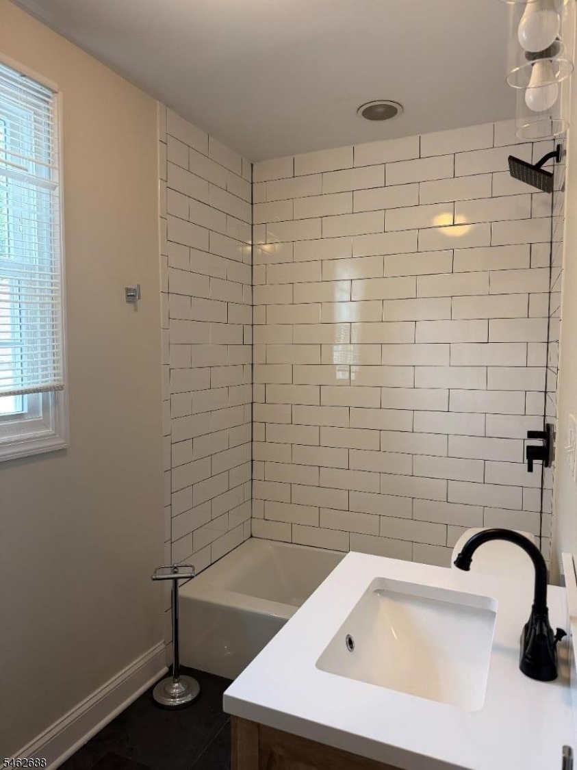 187 North Ave E 1 Property Photo 4