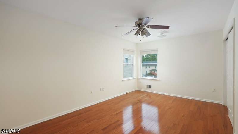 4 Paul Pl Property Photo 19