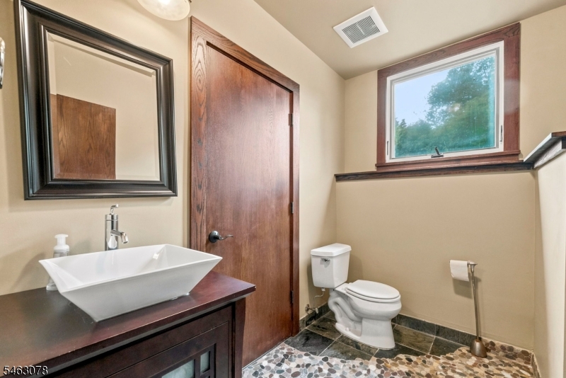224 Holland Mt Rd Property Photo 38