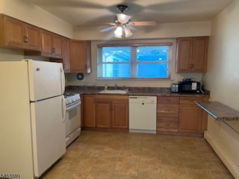 406 Cranbury Rd Apt 3 3 Property Photo 6